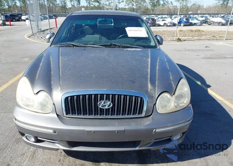 2004 Hyundai Sonata Gls/Lx from USA, damaged, VIN KMHWF35H14A941218